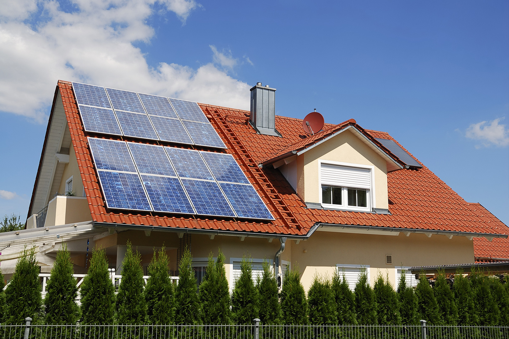 ¿Cómo funcionan los paneles solares?